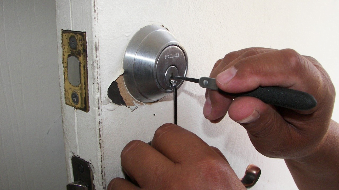 Emergency Locksmith Services in Cardiff: What You Need to Know